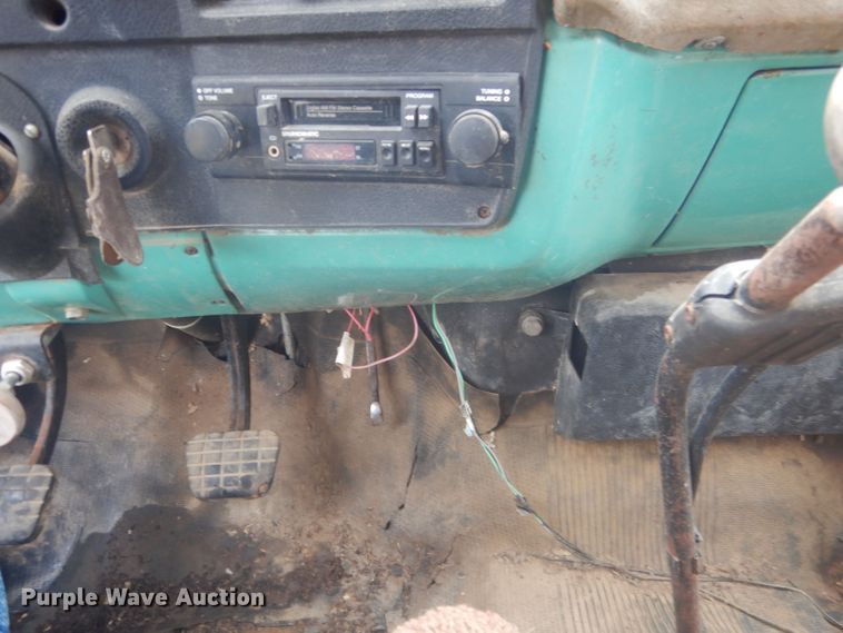 image for item HU9457 1973 Chevrolet C60  grain truck