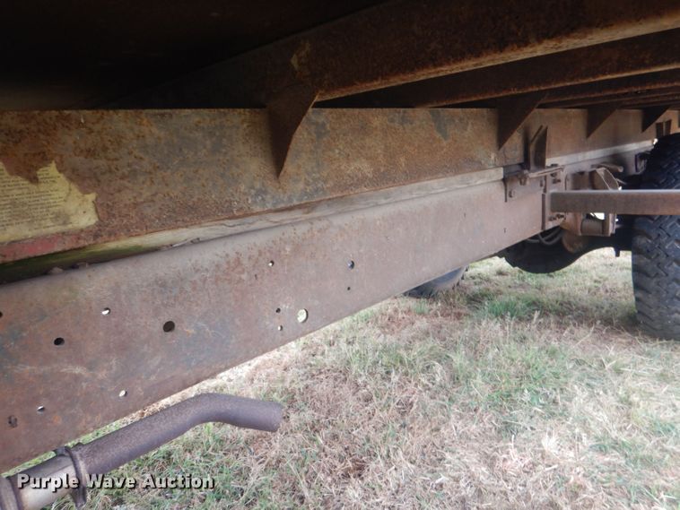 image for item HU9457 1973 Chevrolet C60  grain truck