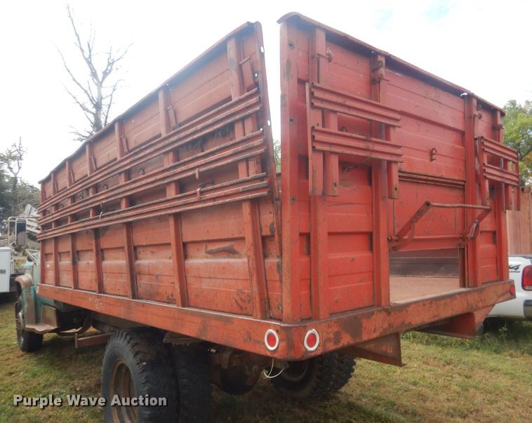 image for item HU9457 1973 Chevrolet C60  grain truck