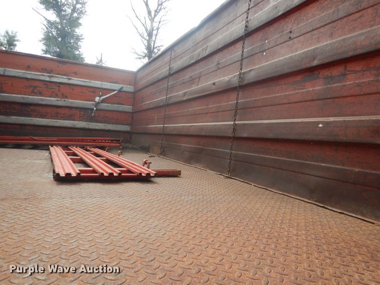 image for item HU9457 1973 Chevrolet C60  grain truck