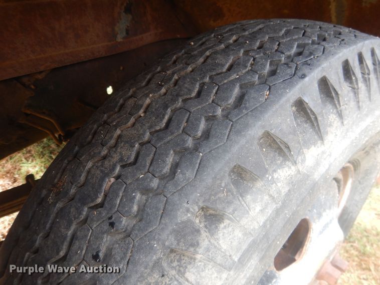 image for item HU9457 1973 Chevrolet C60  grain truck