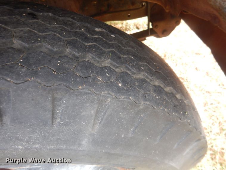 image for item HU9457 1973 Chevrolet C60  grain truck