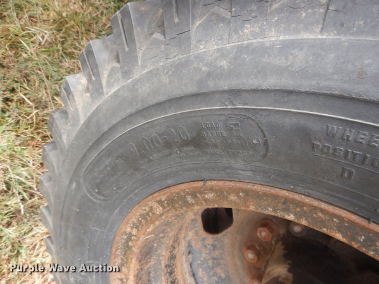 image for item HU9457 1973 Chevrolet C60  grain truck