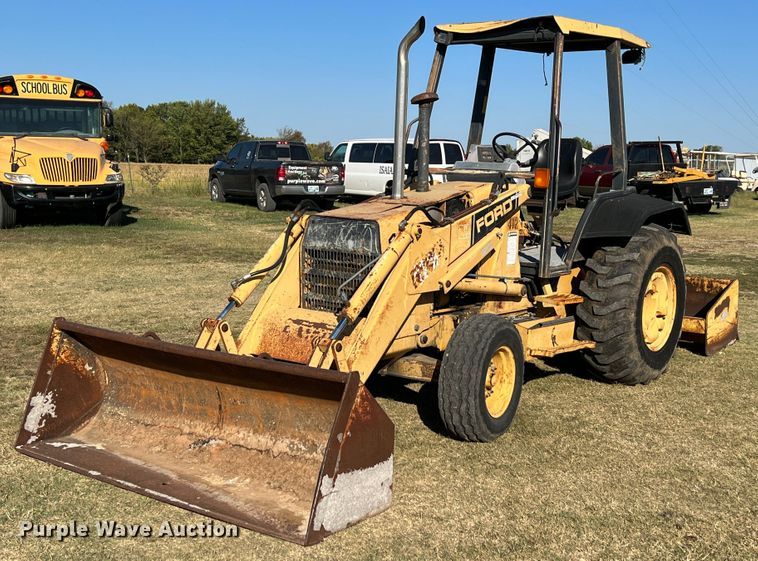 image for item HX9915 Ford  landscape tractor