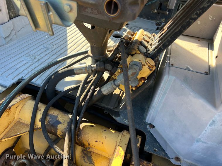 image for item HX9915 Ford  landscape tractor