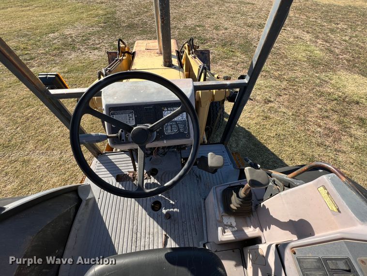 image for item HX9915 Ford  landscape tractor