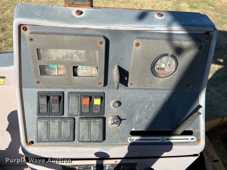 image for item HX9915 Ford  landscape tractor