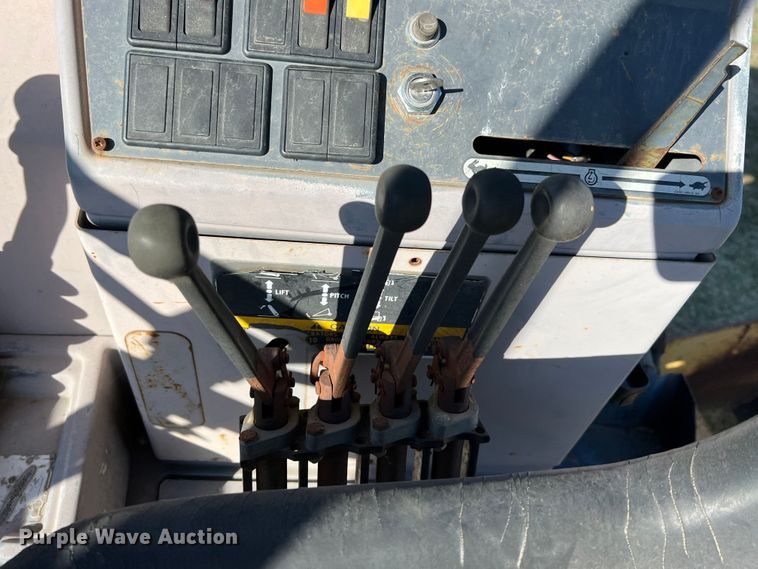 image for item HX9915 Ford  landscape tractor