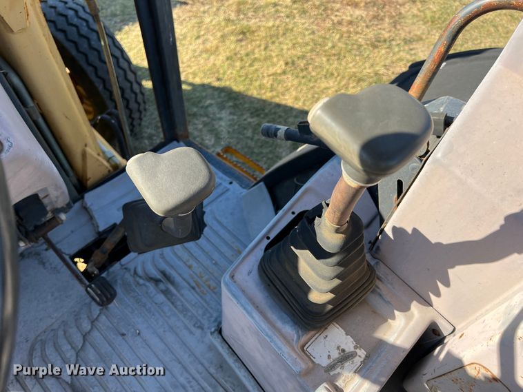 image for item HX9915 Ford  landscape tractor