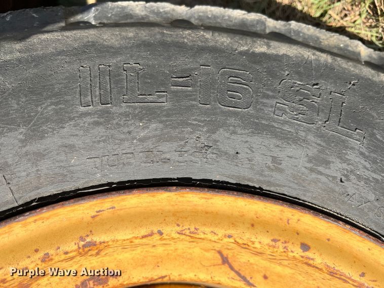 image for item HX9915 Ford  landscape tractor