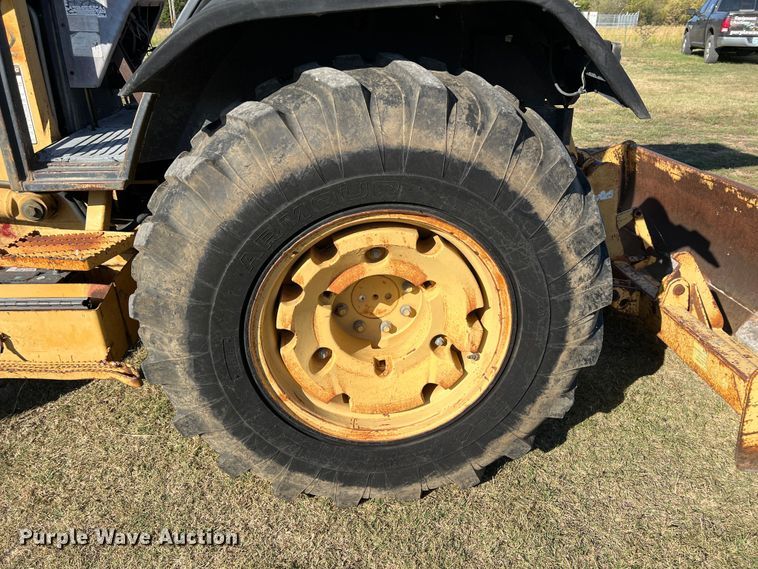 image for item HX9915 Ford  landscape tractor