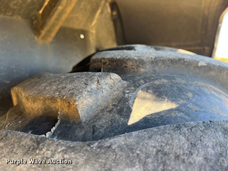 image for item HX9915 Ford  landscape tractor