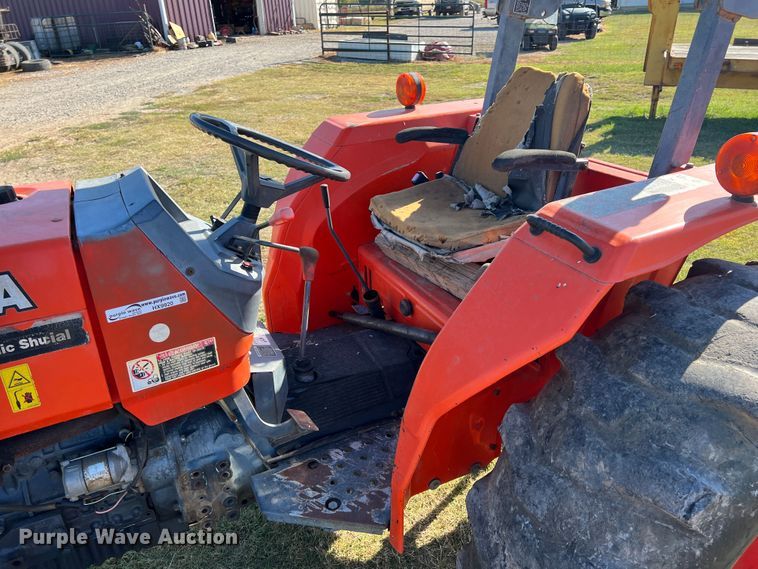 image for item HX9920 Kubota M5700  MFWD tractor
