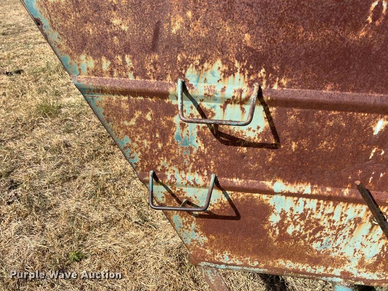 image for item HX9936 Creep feeder