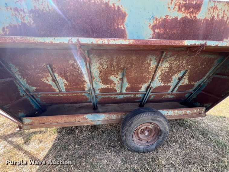 image for item HX9936 Creep feeder