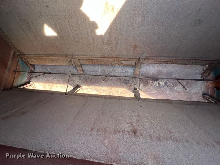 image for item HX9936 Creep feeder