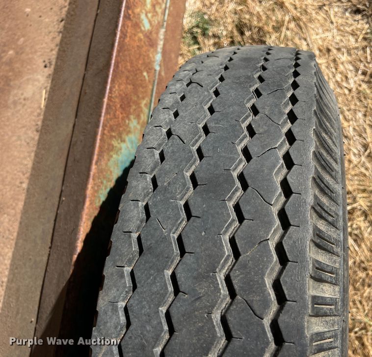 image for item HX9936 Creep feeder