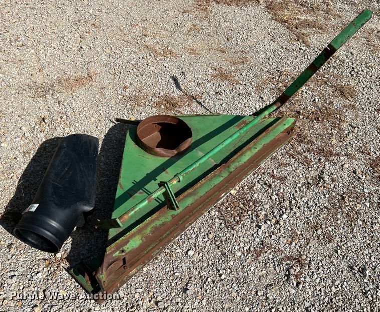 image for item HX9937 John Deere 162  lawn vacuum