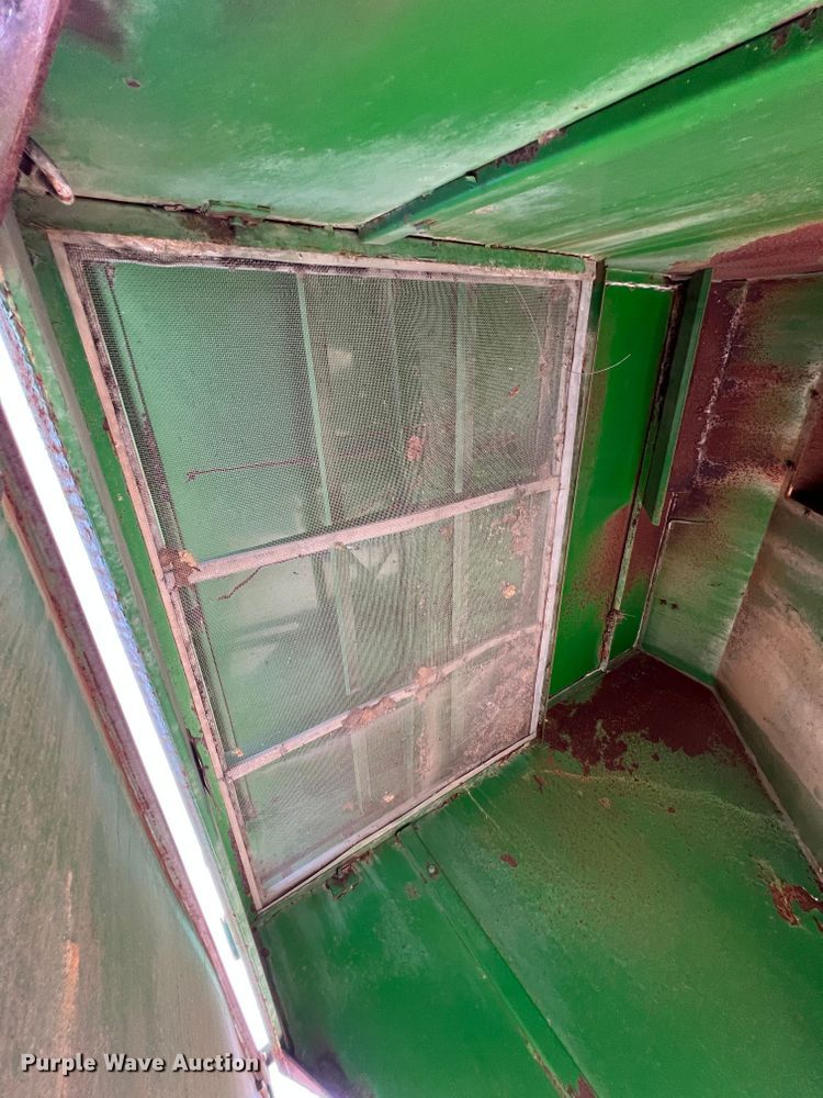 image for item HX9937 John Deere 162  lawn vacuum