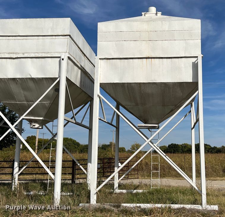 image for item HX9940 Feed bin