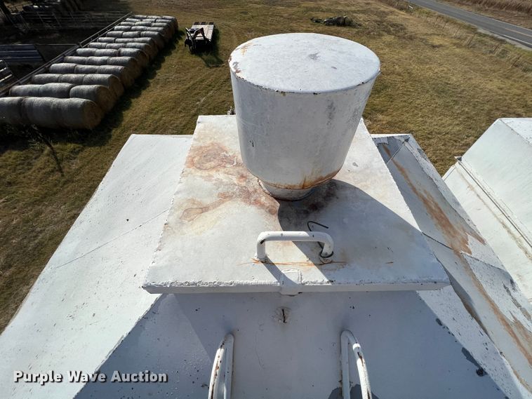 image for item HX9940 Feed bin