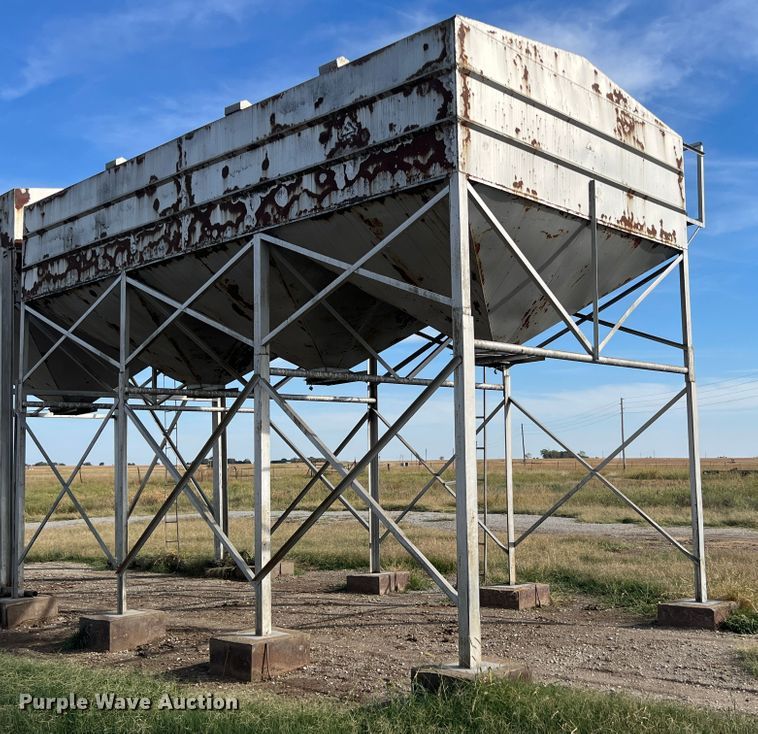 image for item HX9941 Feed bin