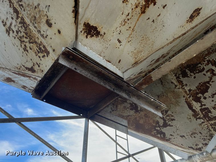 image for item HX9941 Feed bin