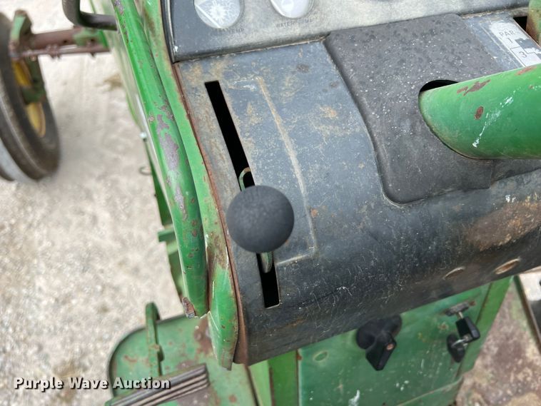 image for item HX9984 1972 John Deere 4320  tractor