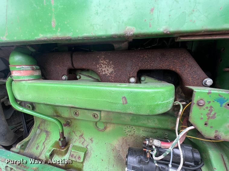 image for item HX9984 1972 John Deere 4320  tractor