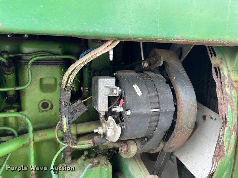 image for item HX9984 1972 John Deere 4320  tractor