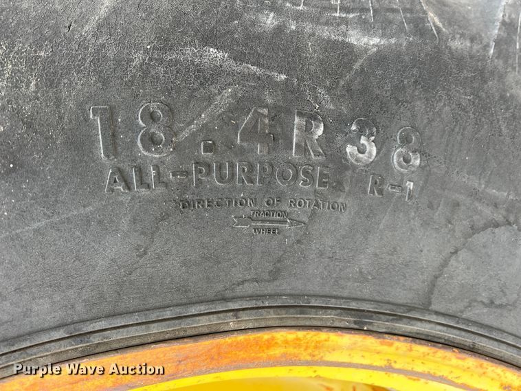 image for item HX9984 1972 John Deere 4320  tractor