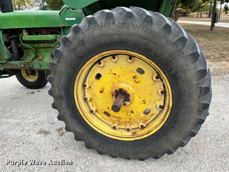 image for item HX9984 1972 John Deere 4320  tractor