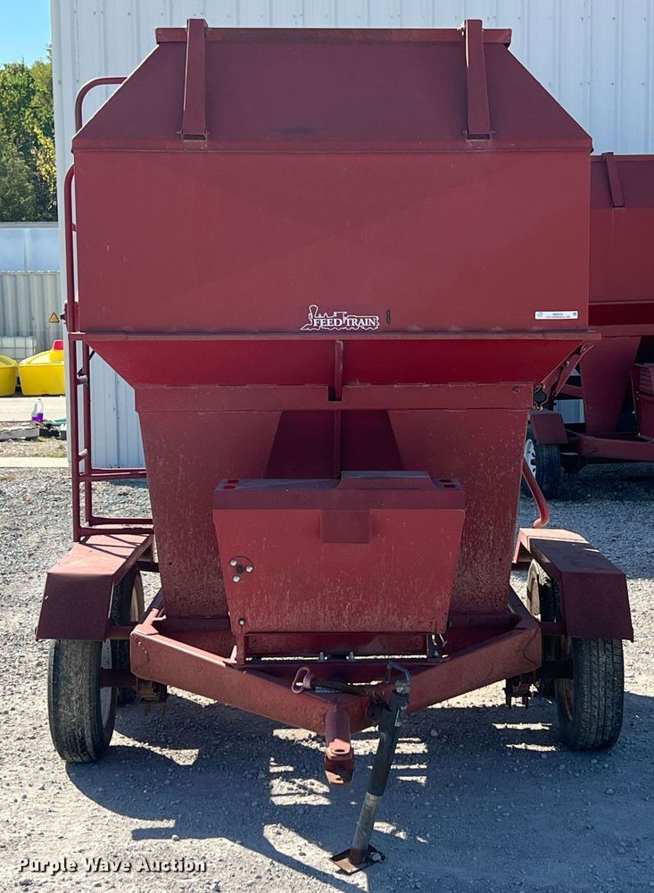 image for item IA9233 Feed Train 600A  feed mixer