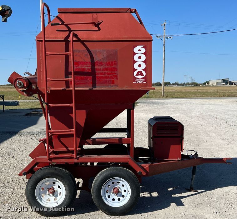 image for item IA9233 Feed Train 600A  feed mixer