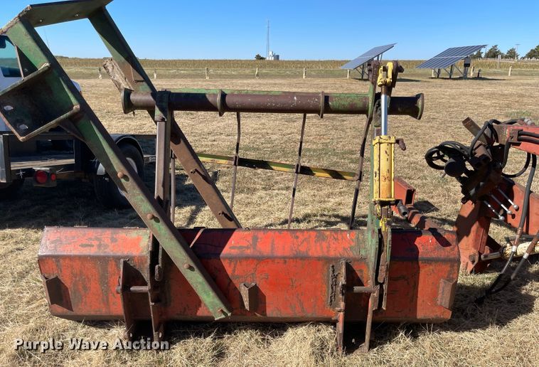 image for item JD9218 Soo 665  loader