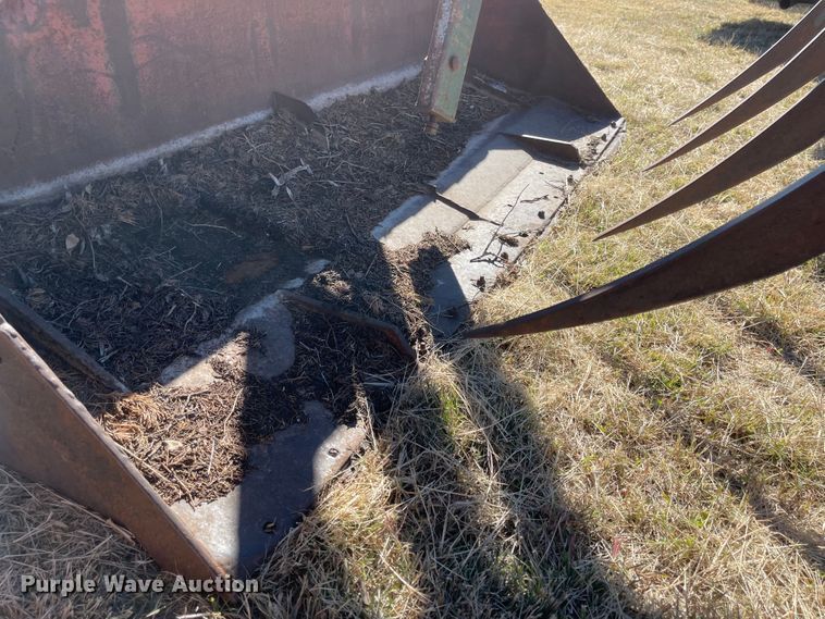 image for item JD9218 Soo 665  loader