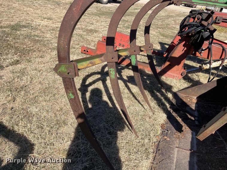 image for item JD9218 Soo 665  loader