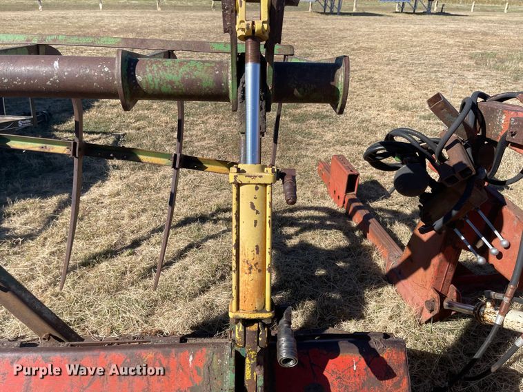 image for item JD9218 Soo 665  loader