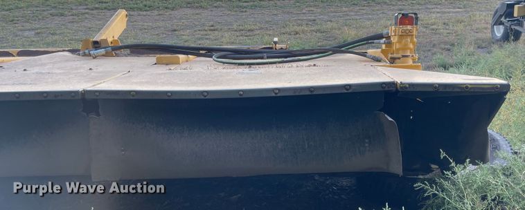 image for item JD9223 New Holland 750HD  windrower disc head