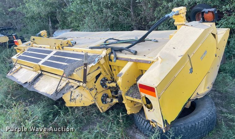 image for item JD9223 New Holland 750HD  windrower disc head