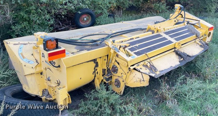 image for item JD9223 New Holland 750HD  windrower disc head