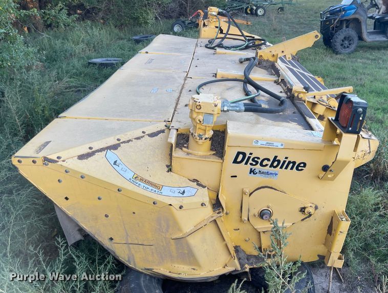 image for item JD9223 New Holland 750HD  windrower disc head