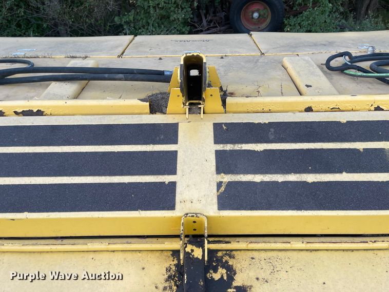 image for item JD9223 New Holland 750HD  windrower disc head