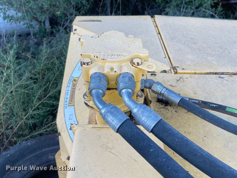 image for item JD9223 New Holland 750HD  windrower disc head