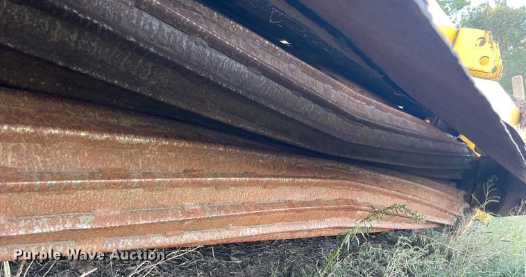 image for item JD9223 New Holland 750HD  windrower disc head