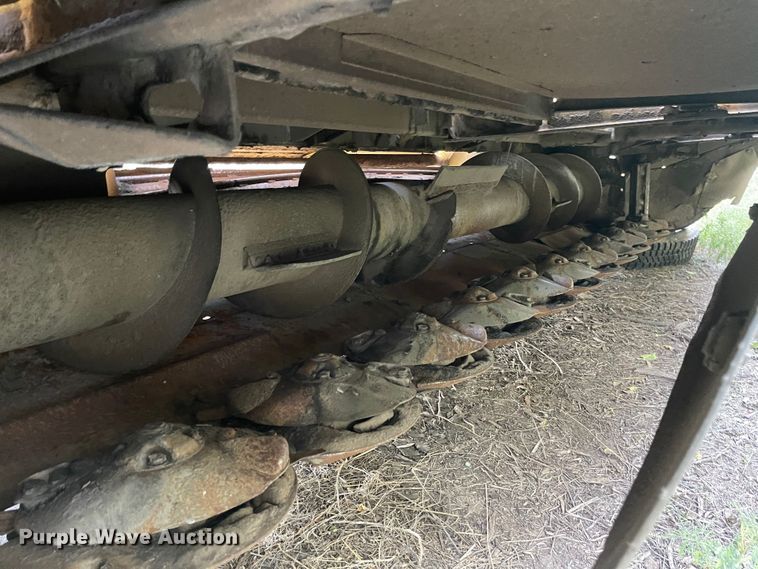 image for item JD9223 New Holland 750HD  windrower disc head