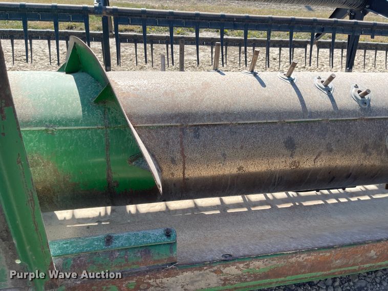 image for item JD9242 1998 John Deere 925  flex head