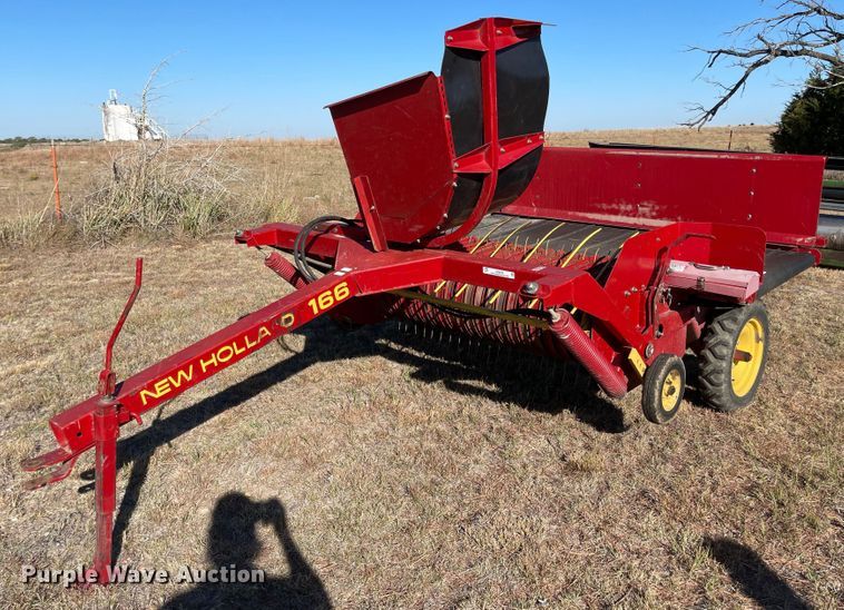 image for item JD9265 New Holland 166  windrow turner