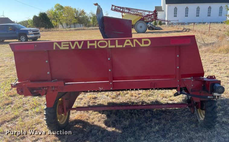 image for item JD9265 New Holland 166  windrow turner