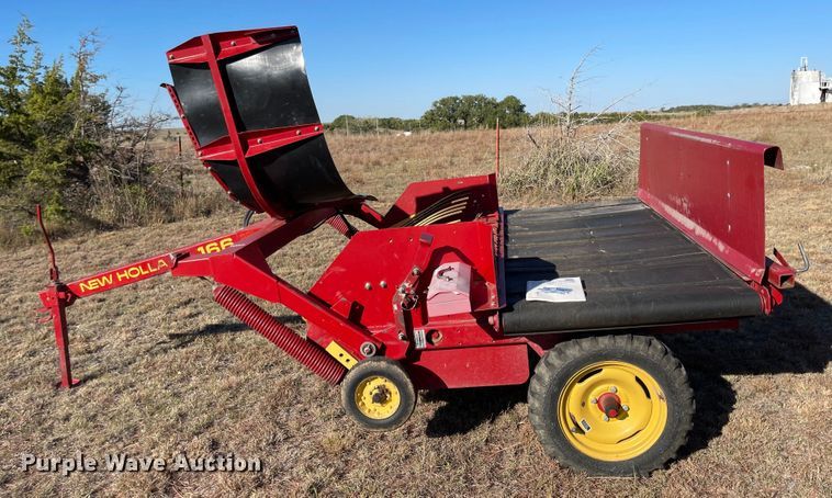 image for item JD9265 New Holland 166  windrow turner